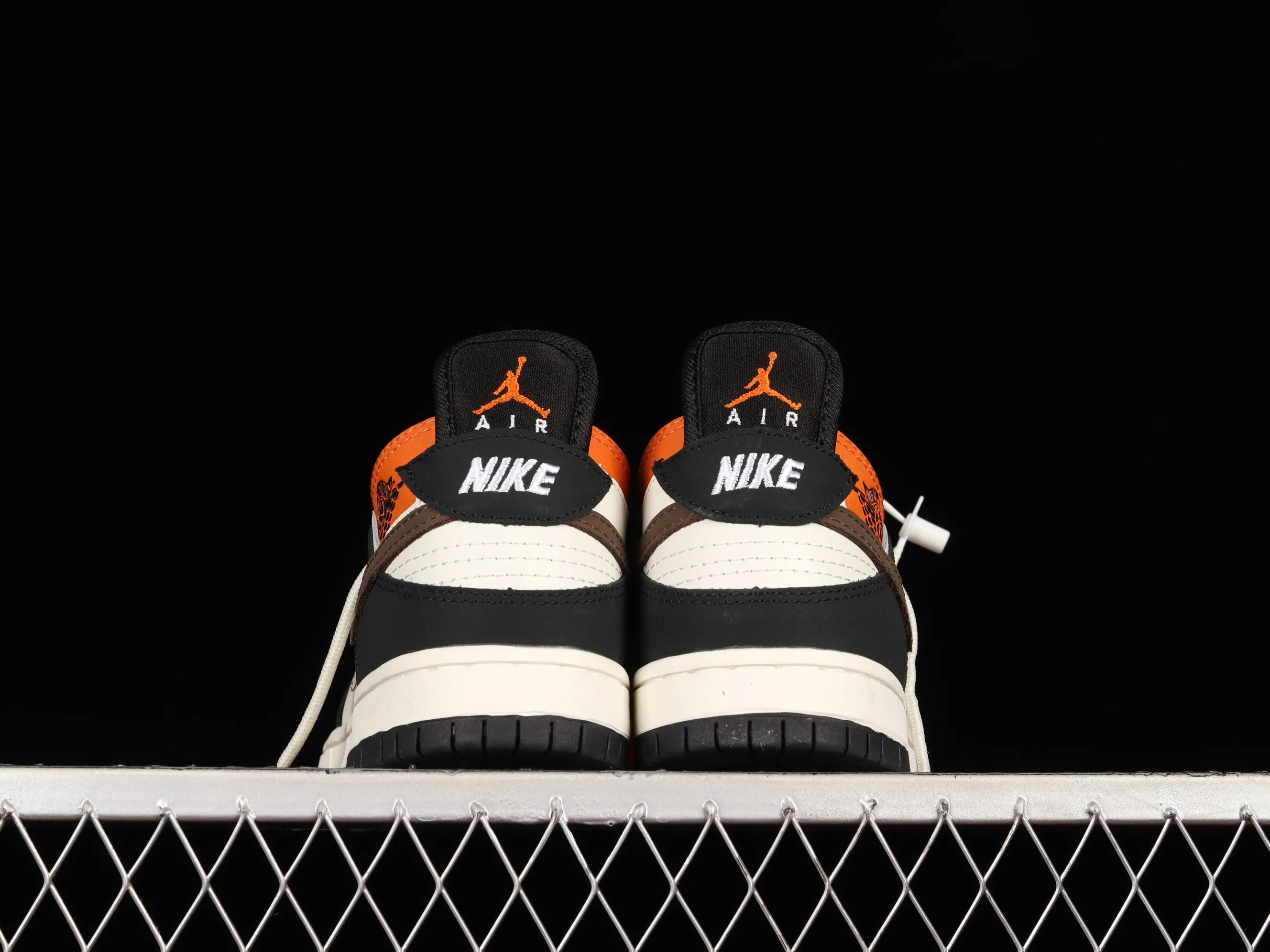All categories Nk SB Dunk series Nk SB Dunk Low low-top sneakers Nk SB Dunk Low Nike four-in-one multi-element casual sneakers BQ6817-025